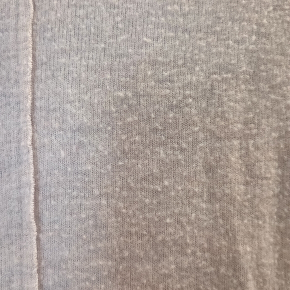 H by Bordeaux Light Gray Waffle Knit Raw Hem Sweater Size L - Picture 8 of 10